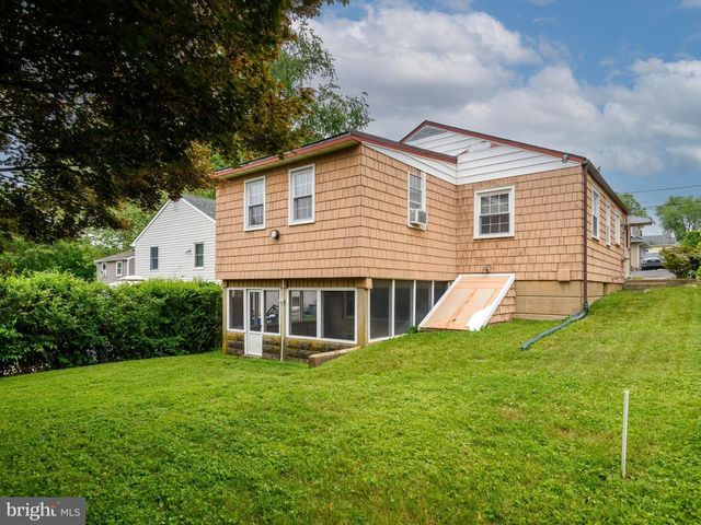 124 2ND AVE, Broomall, PA 19008