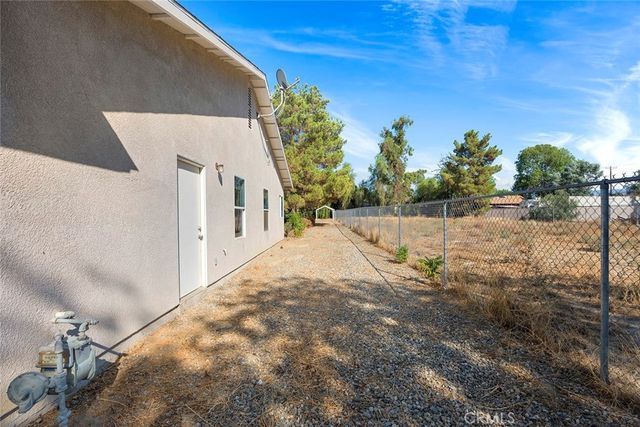 25940 Dartmouth, Hemet, CA 92544
