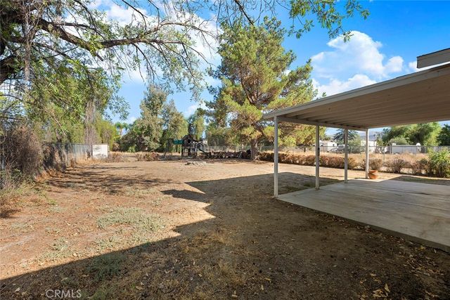 25940 Dartmouth, Hemet, CA 92544