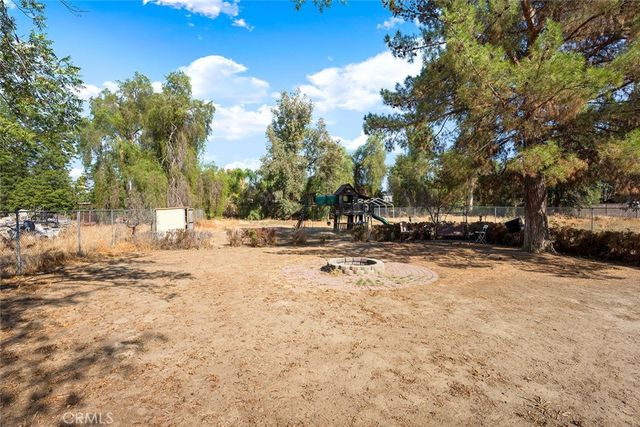25940 Dartmouth, Hemet, CA 92544