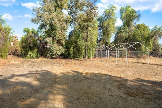 25940 Dartmouth, Hemet, CA 92544