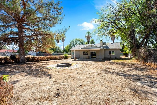 25940 Dartmouth, Hemet, CA 92544