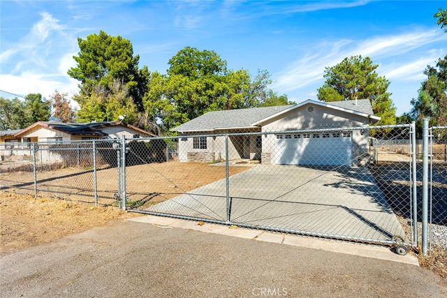 25940 Dartmouth, Hemet, CA 92544