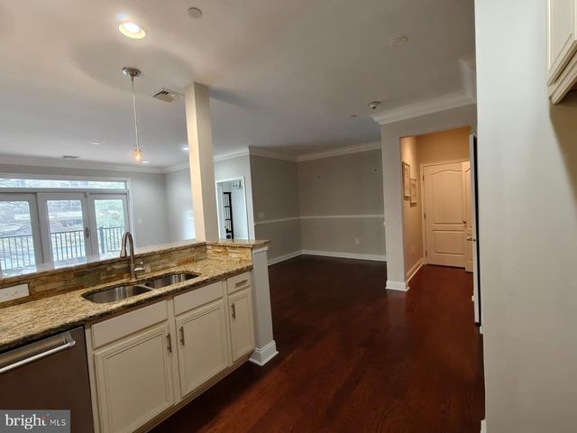 206 CARSON TER, Huntingdon Valley, PA 19006