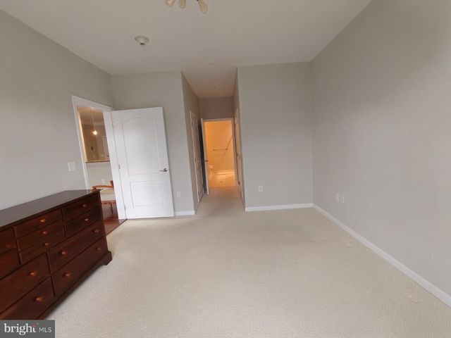 206 CARSON TER, Huntingdon Valley, PA 19006