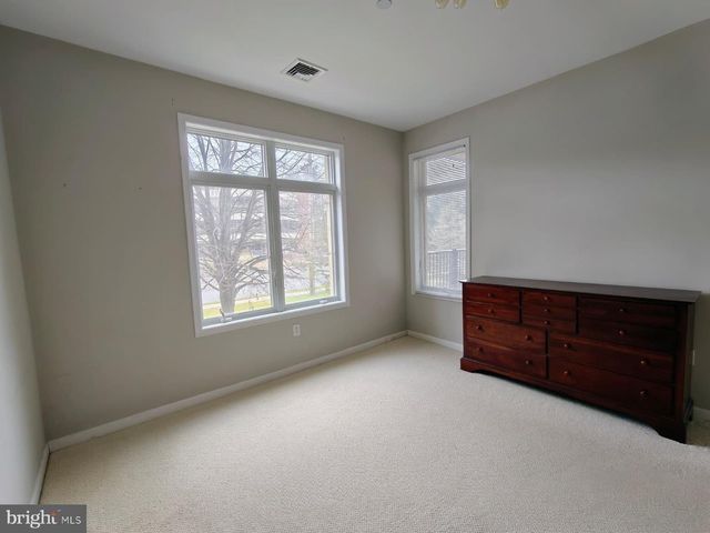 206 CARSON TER, Huntingdon Valley, PA 19006