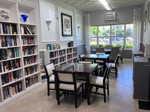 3200 NE 36th St 703, Fort Lauderdale, FL 33308