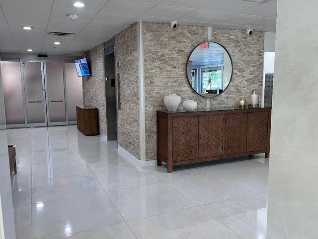 3200 NE 36th St 703, Fort Lauderdale, FL 33308