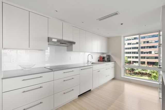 75-83 Cambridge Pkwy Unit E509, Cambridge, MA 02142
