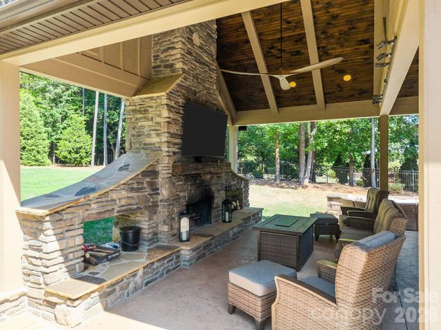 320 Barber Loop, Mooresville, NC 28117