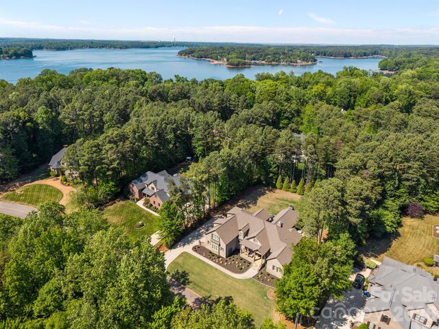 320 Barber Loop, Mooresville, NC 28117