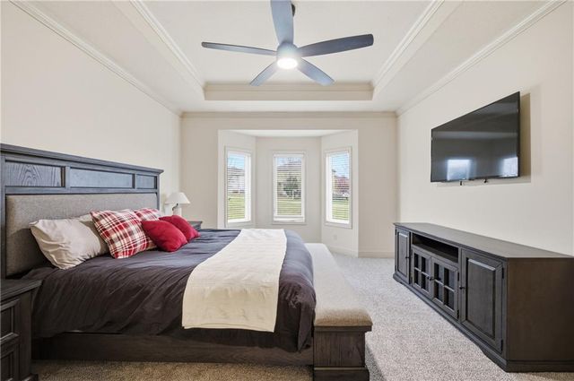 14650 S Glen Eyrie Street, Olathe, KS 66061