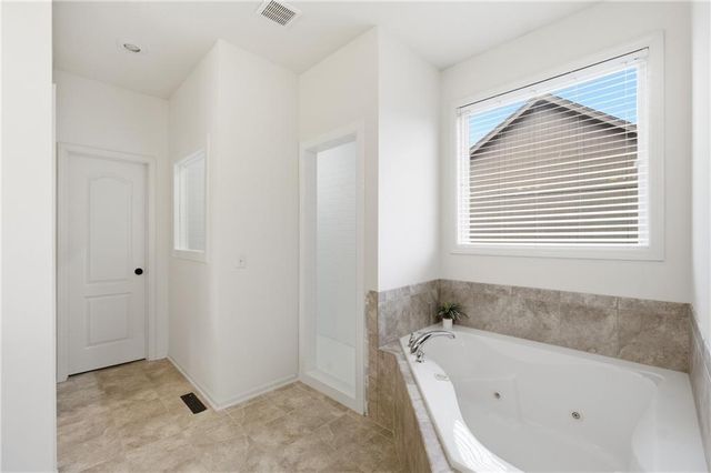 14650 S Glen Eyrie Street, Olathe, KS 66061