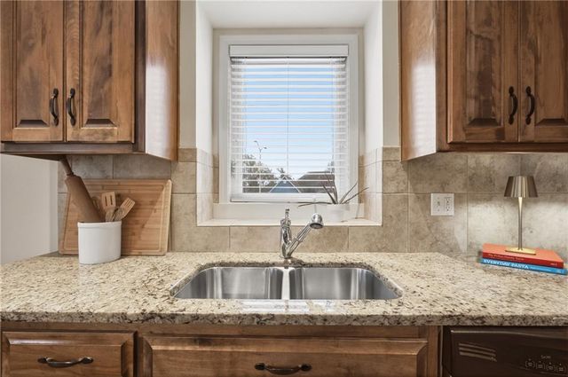 14650 S Glen Eyrie Street, Olathe, KS 66061