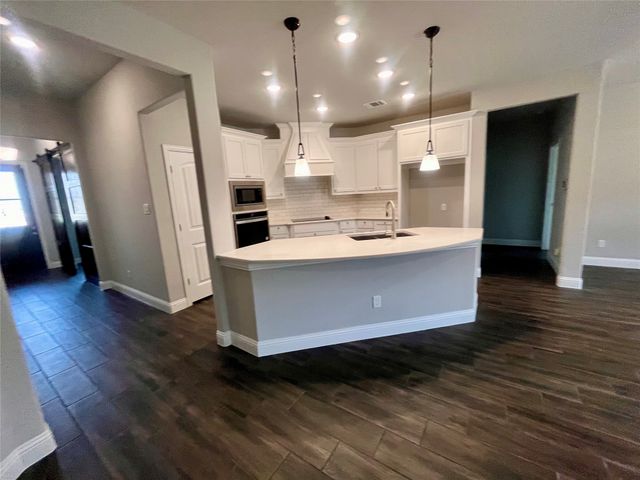292 Lillian Lane, Waxahachie, TX 75165
