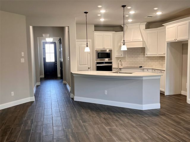 292 Lillian Lane, Waxahachie, TX 75165