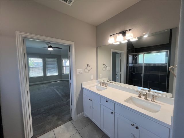 292 Lillian Lane, Waxahachie, TX 75165