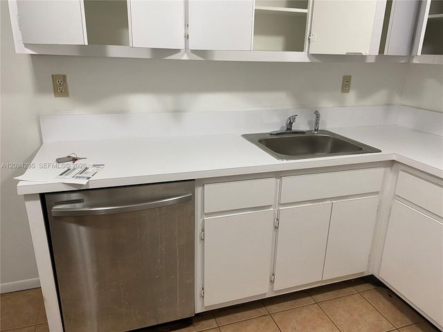 7727 SW 86th Street A1-109, Miami, FL 33143