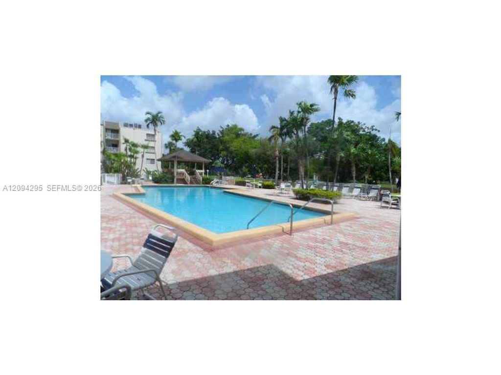 7727 SW 86th Street A1-109, Miami, FL 33143