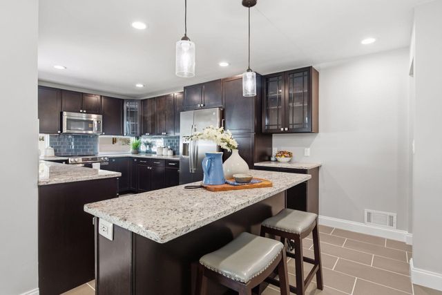 4850 W 64th Street, Edina, MN 55435