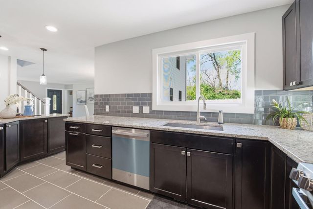 4850 W 64th Street, Edina, MN 55435