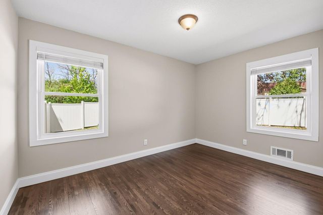 4850 W 64th Street, Edina, MN 55435