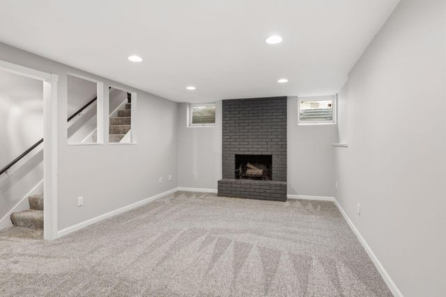 4850 W 64th Street, Edina, MN 55435