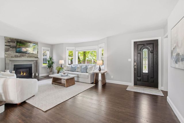 4850 W 64th Street, Edina, MN 55435