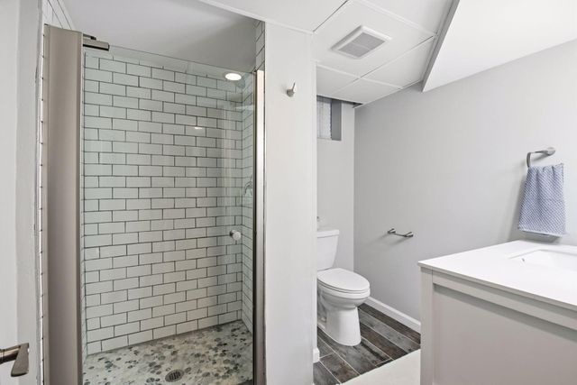 4850 W 64th Street, Edina, MN 55435