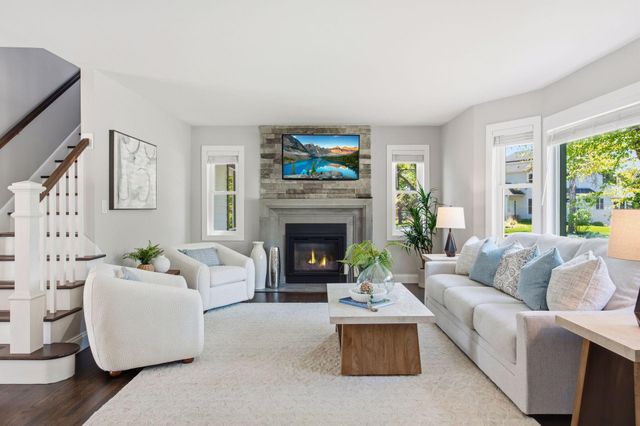 4850 W 64th Street, Edina, MN 55435