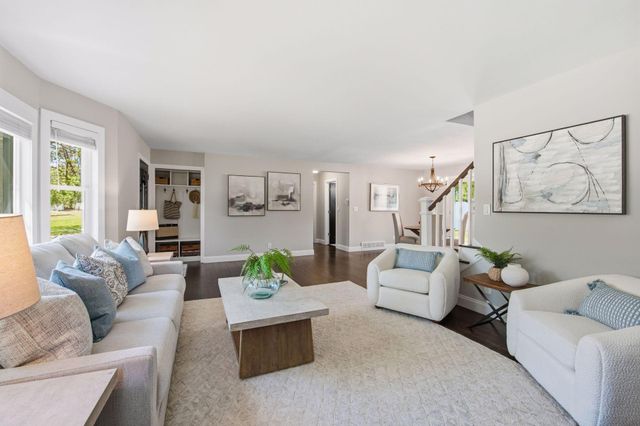 4850 W 64th Street, Edina, MN 55435