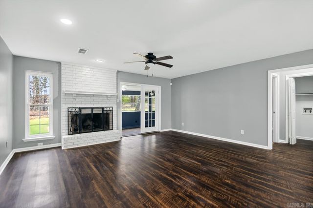 16 Carmen Court, Jacksonville, AR 72223