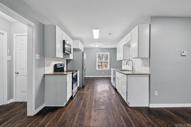 16 Carmen Court, Jacksonville, AR 72223