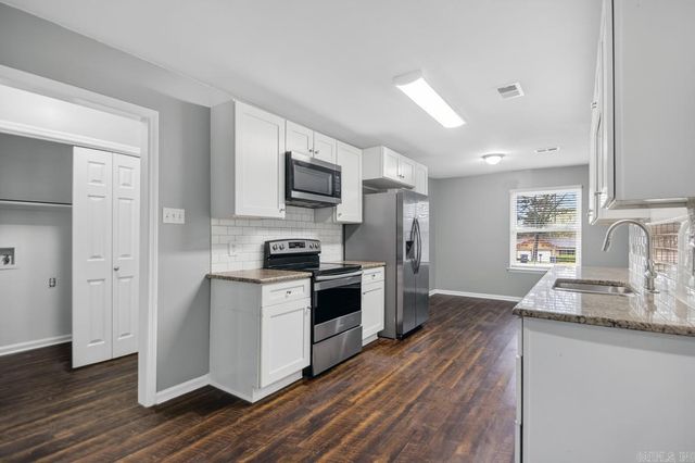 16 Carmen Court, Jacksonville, AR 72223