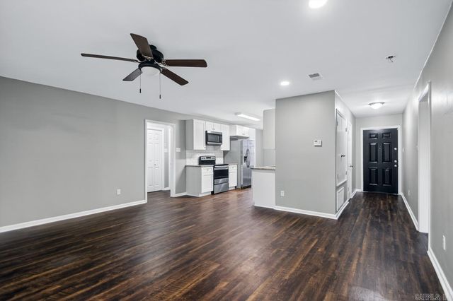 16 Carmen Court, Jacksonville, AR 72223