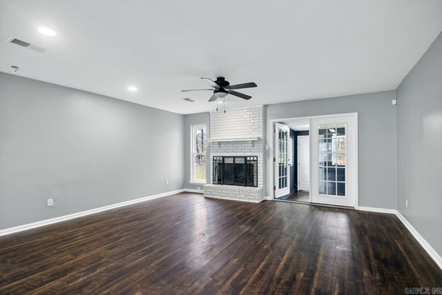 16 Carmen Court, Jacksonville, AR 72223