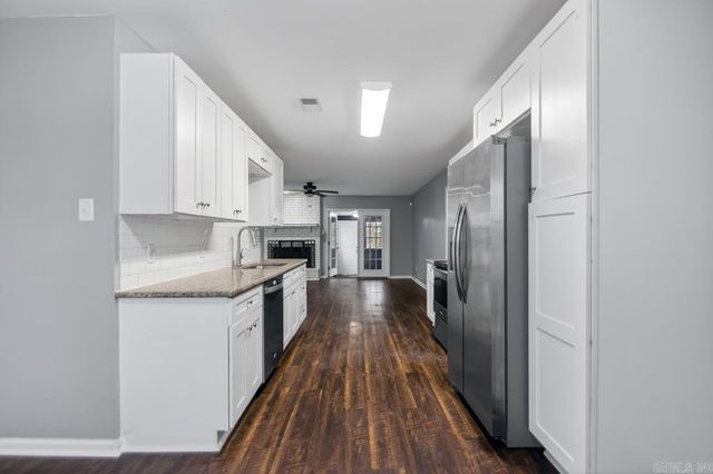 16 Carmen Court, Jacksonville, AR 72223