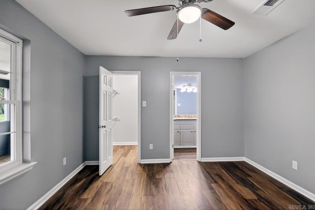 16 Carmen Court, Jacksonville, AR 72223