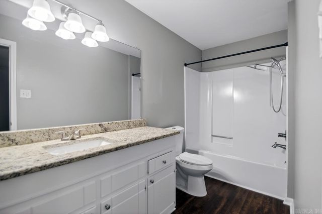 16 Carmen Court, Jacksonville, AR 72223