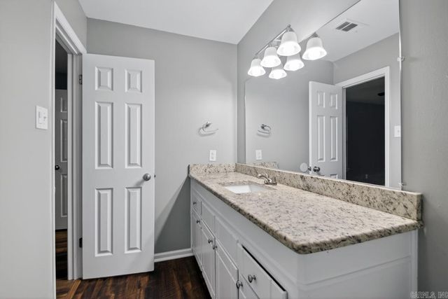 16 Carmen Court, Jacksonville, AR 72223