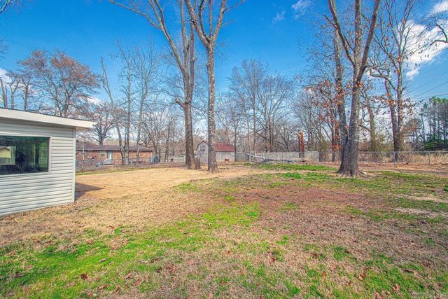 16 Carmen Court, Jacksonville, AR 72223