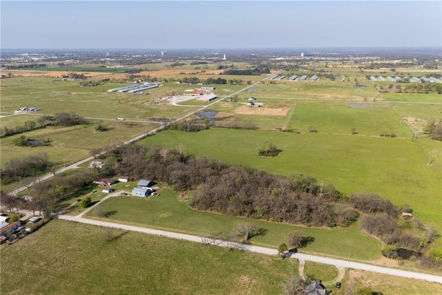 14745 Russell Road, Siloam Springs, AR 72761
