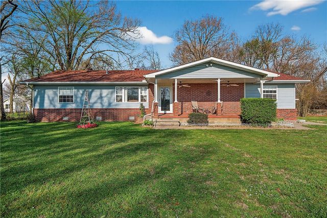 14745 Russell Road, Siloam Springs, AR 72761
