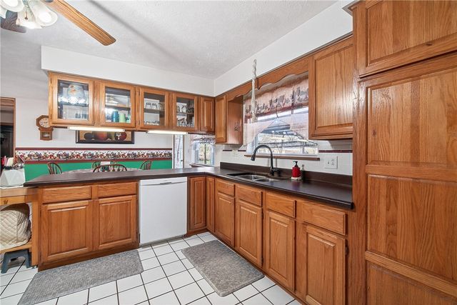 14745 Russell Road, Siloam Springs, AR 72761
