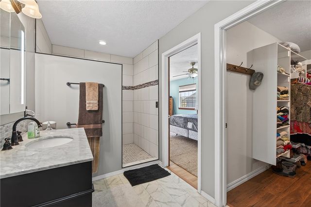 14745 Russell Road, Siloam Springs, AR 72761