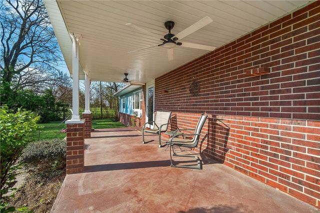 14745 Russell Road, Siloam Springs, AR 72761
