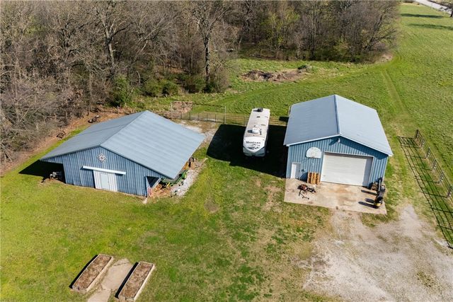 14745 Russell Road, Siloam Springs, AR 72761