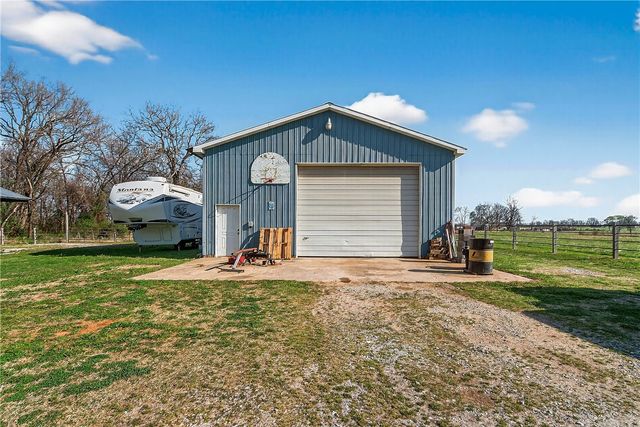 14745 Russell Road, Siloam Springs, AR 72761