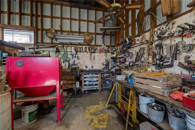 14745 Russell Road, Siloam Springs, AR 72761