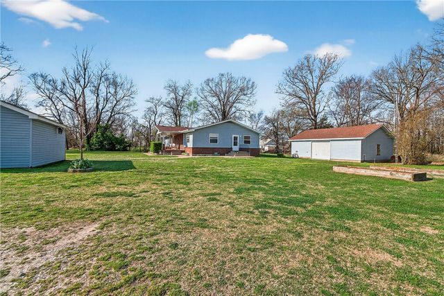 14745 Russell Road, Siloam Springs, AR 72761